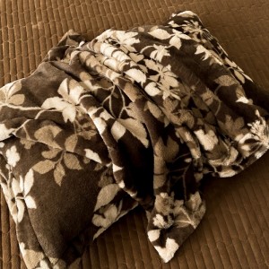 Hot selling rabbit fleece 4-pieces home textile brown coverlets printing bedsheets simple style bed linen bedding set wholesaler
