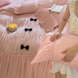 Exquisite pink pillowcase soft 200*230cm velvet quilt cover queen size hotel home textile milk velvet bedding set manufacturer