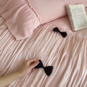 Exquisite pink pillowcase soft 200*230cm velvet quilt cover queen size hotel home textile milk velvet bedding set manufacturer