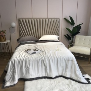 Simple Style Home Bed Set Green 100% Lyocell Fabric Modern Woven Solid Color Bedding Sheets Set