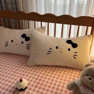 Cartoon towel embroidery milk velvet lace quilt cover soft and warm bed sheet queen king four-piece bedding set