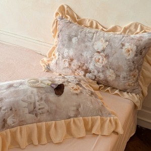 French style beige ruffles comforter duvet cover printing pillow shams milk velvet bedding set supplier