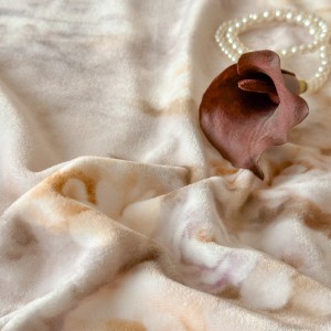 French style beige ruffles comforter duvet cover printing pillow shams milk velvet bedding set supplier