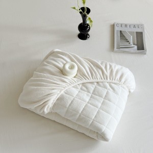 Winter Solid Color Milk Velvet Home Textiles 3 PCS Fitted Sheets Bedding Set Wholesaler