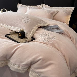 High-weight milk velvet floral plant embroidered duvet cover pink bed sheets 4pcs bedding set