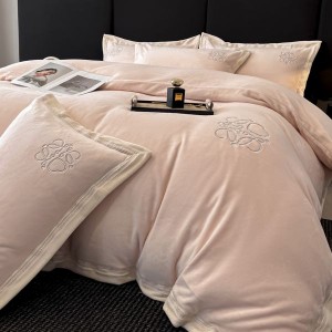 High-weight milk velvet floral plant embroidered duvet cover pink bed sheets 4pcs bedding set