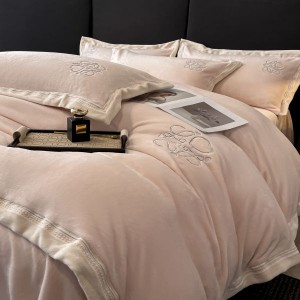 High-weight milk velvet floral plant embroidered duvet cover pink bed sheets 4pcs bedding set