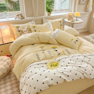 Light yellow floral and plant embroidered towels with wrinkled double-layer yarn cotton four-piece bedding set