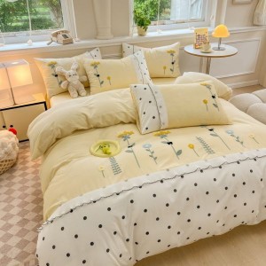 Light yellow floral and plant embroidered towels with wrinkled double-layer yarn cotton four-piece bedding set