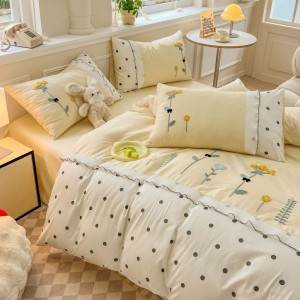 Light yellow floral and plant embroidered towels with wrinkled double-layer yarn cotton four-piece bedding set