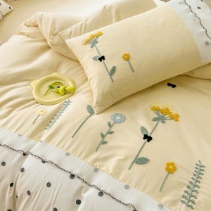 Light yellow floral and plant embroidered towels with wrinkled double-layer yarn cotton four-piece bedding set