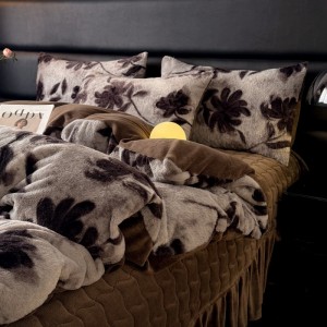 Brown milk velvet home textiles digital printing duvet cover 4pcs ruffles bedding set supplier