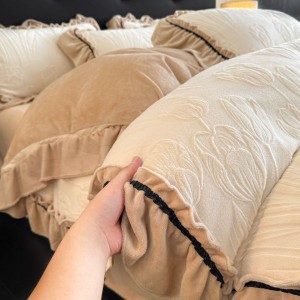 Sanding milk velvet lotus leaf lace quilt cover carved duvet cover bed sheets four-piece bedding set