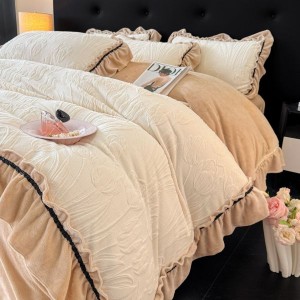 Sanding milk velvet lotus leaf lace quilt cover carved duvet cover bed sheets four-piece bedding set