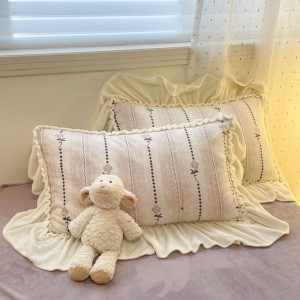 Premium quality purple ruffles 4pcs comforter duvet cover milk velvet bedding set supplier