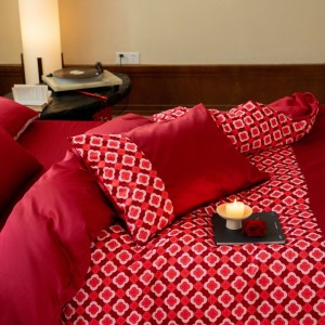 Red 100S long staple cotton home textile printing duvet cover bedding set supplier