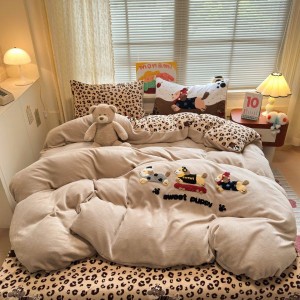 Cartoon towel embroidery duvet cover milk velvet bed sheets 4pcs bedding set