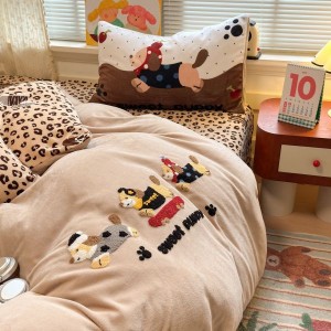 Cartoon towel embroidery duvet cover milk velvet bed sheets 4pcs bedding set