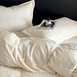 New milk velvet jacquard duvet cover white bed sheets winter bedding set