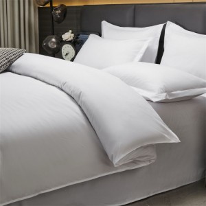 New Arrival Five-star Hotel Solid Color Duvet Quilt Cover Bed Sheets Hotel 4PCS Microfiber Polyester Bedding Set