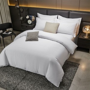 New Arrival Five-star Hotel Solid Color Duvet Quilt Cover Bed Sheets Hotel 4PCS Microfiber Polyester Bedding Set