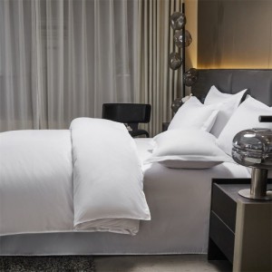 New Arrival Five-star Hotel Solid Color Duvet Quilt Cover Bed Sheets Hotel 4PCS Microfiber Polyester Bedding Set