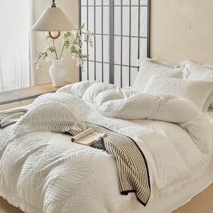 White Washed Cotton Four-piece Bedding Set of Cut Flowers Needle Leaves and Tassels Duvet Cover Flat Bed Sheet for All Seasons
