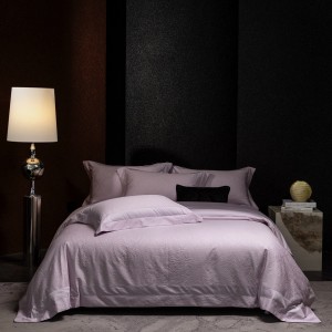 Red 4pcs home hotel textiles jacquard comforter duvet cover pure cotton bedding set supplier