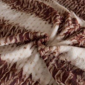 Winter warm 4pcs brown printing home textiles 230gsm milk velvet bedding set wholesaler