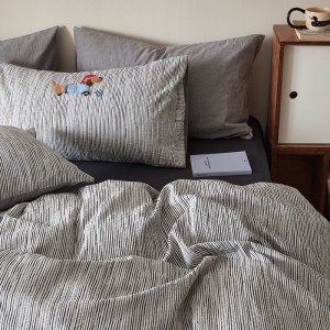 Hot-selling 4-pieces textile printing 2m/2.2m bedsheet flat sheets 1.8m quilt cover grey cotton bedding set manufacture