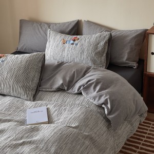 Hot-selling 4-pieces textile printing 2m/2.2m bedsheet flat sheets 1.8m quilt cover grey cotton bedding set manufacture