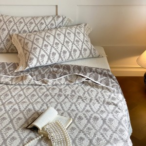 Premium cotton pillow case queen king size fitted sheets bed linen hotel home textile bedspread set wholesaler