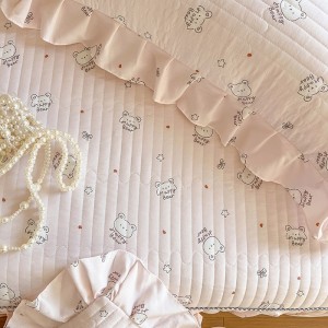Customized 4 pcs home hotel textiles colored double coverlets bed skirt bedspread set manufacture