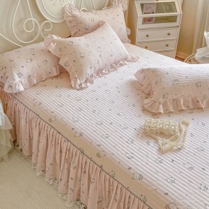 Customized 4 pcs home hotel textiles colored double coverlets bed skirt bedspread set manufacture