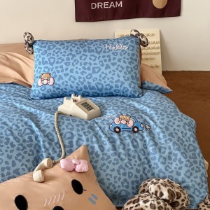 Cartoon 4pcs bed fitted flat sheets blue printing 100s cotton bedding set wholesaler