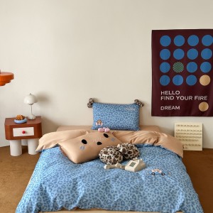 Cartoon 4pcs bed fitted flat sheets blue printing 100s cotton bedding set wholesaler
