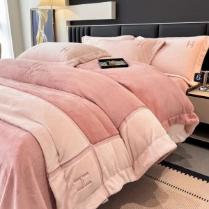winter warm pink 4pcs home hotel textiles solid color duvet cover embroiled bedding set