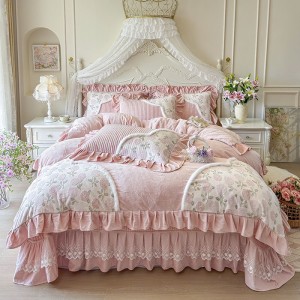 Winter warm baby velvet home textiles 4pcs comforter duvet cover lace printing bedding set
