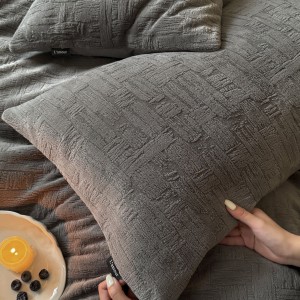Solid color 4pcs home textiles grey milk velvet carving craft bedding set supplier