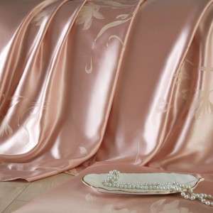 Oeko Certified 19mm Jacquard Pure Silk Bed Sheet Charmeuse Pink 100% Mulberry Silk Satin Duvet Cover 4PCS Bed Set