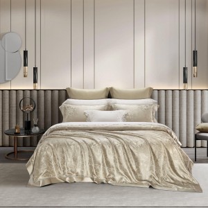 Golden Yarn-Dyed Jacquard Mulberry Silk Top Luxury Duvet Comforter Quilt Cover Bed Linen Fitted Sheets Premium Pillowcases Skin-Friendly Bedding Set