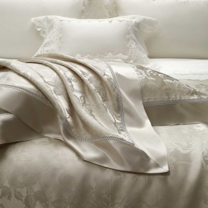 Golden Yarn-Dyed Jacquard Mulberry Silk Top Luxury Duvet Comforter Quilt Cover Bed Linen Fitted Sheets Premium Pillowcases Skin-Friendly Bedding Set