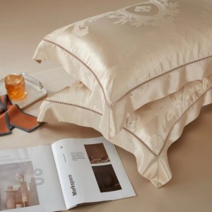 Golden Yarn-Dyed Jacquard Mulberry Silk Top Luxury Duvet Comforter Quilt Cover Bed Linen Fitted Sheets Premium Pillowcases Skin-Friendly Bedding Set