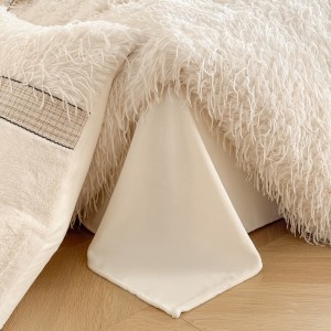 Solid color white fleece home textiles winter warm patchwork bedding set wholesaler