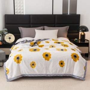Microfiber Milk Fleece Bed Blanket Wholesale Digital Printing Cheap Flannel Blanket Warm Winter Blanket