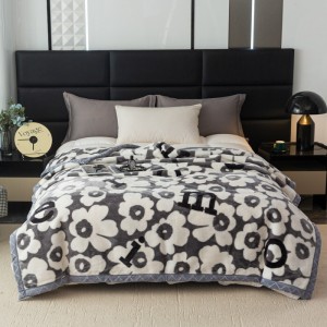 Microfiber Milk Fleece Bed Blanket Wholesale Digital Printing Cheap Flannel Blanket Warm Winter Blanket