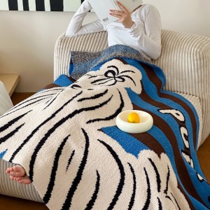 High Gram Weight Printing Bedding Blue Home Textiles Sofa Blanket Supplier