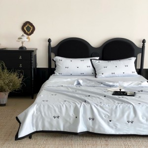 High class blue duvet cover bed sheets embroidery 300TC lyocell bedding set