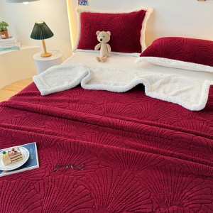 Lightweight High Gram Weight Bed Cover Home Textiles Red Solid Color Blanket