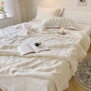 Exquisite white milk velvet comforter duvet cover soft 1.8m solid color bedsheets premium home textile bedding set manufacture